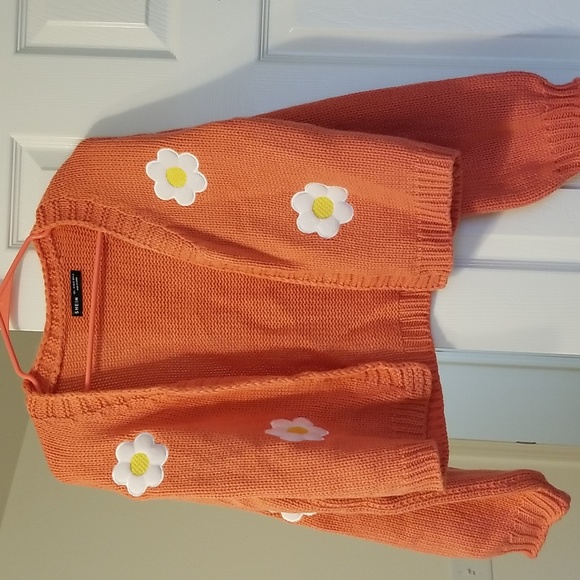 SHEIN Sweaters - Shein *Final Price Drop* Large Floral Cropped Cardigan Sweater